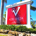 hotelveneziafl.com